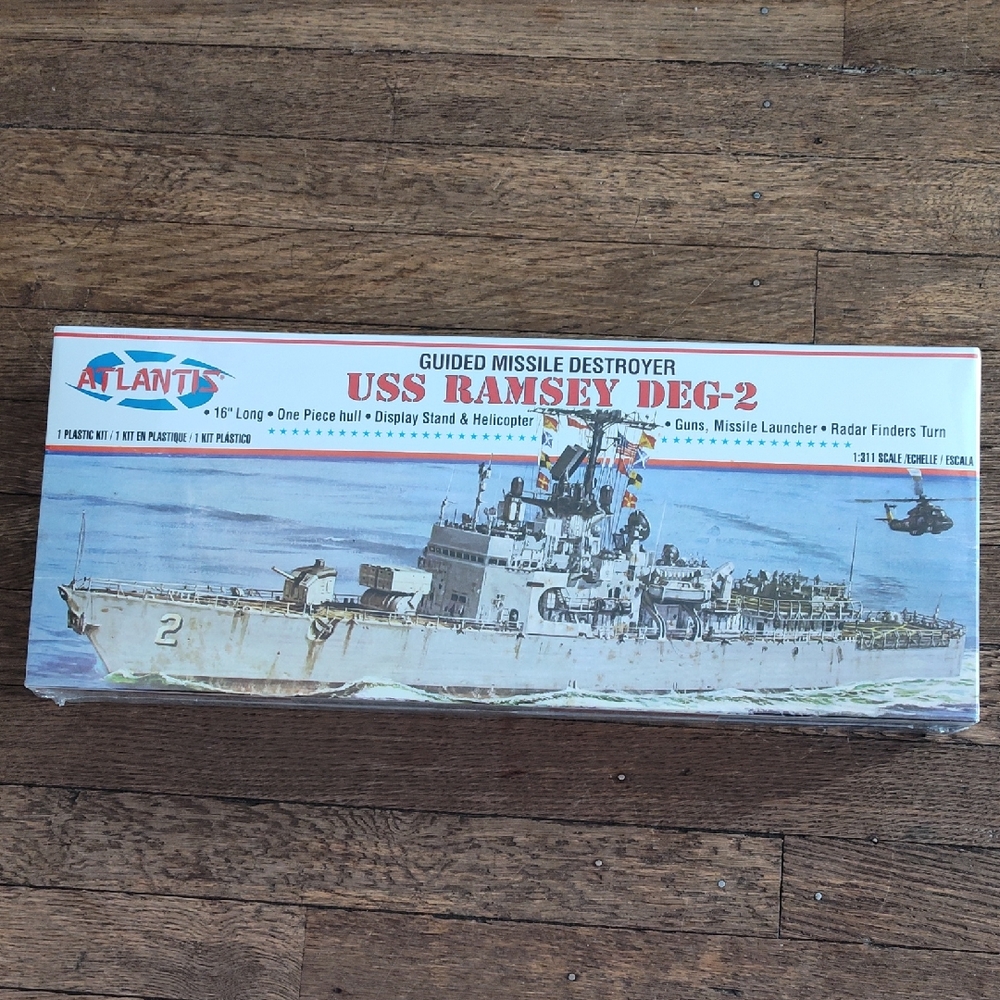 Atlantis USS Ramsey DEG-2 Model Kit